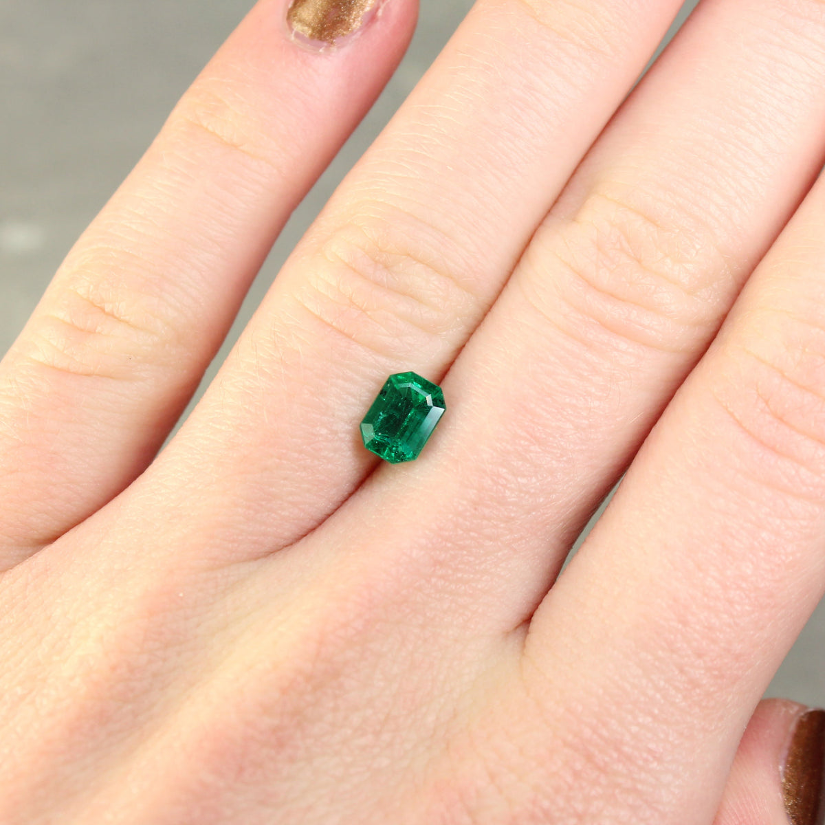1.05ct Emerald Fleur de Luce Solitaire Engagement Ring in 18k Yellow Gold