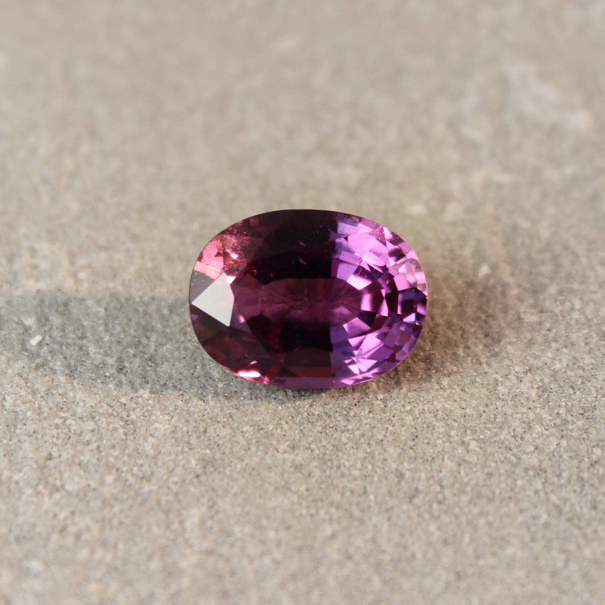 3.26ct Purple Sapphire Fleur de Luce Solitaire Engagement Ring in 18k Rose Gold