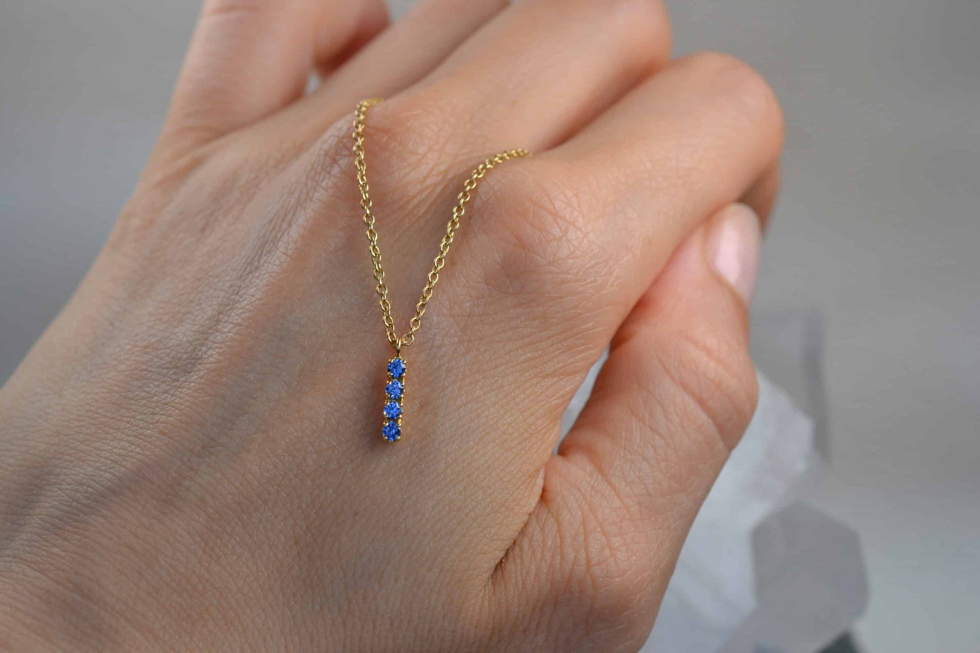 Pendant Necklace: Sapphire Short Bar Pendant in 18k Yellow Gold